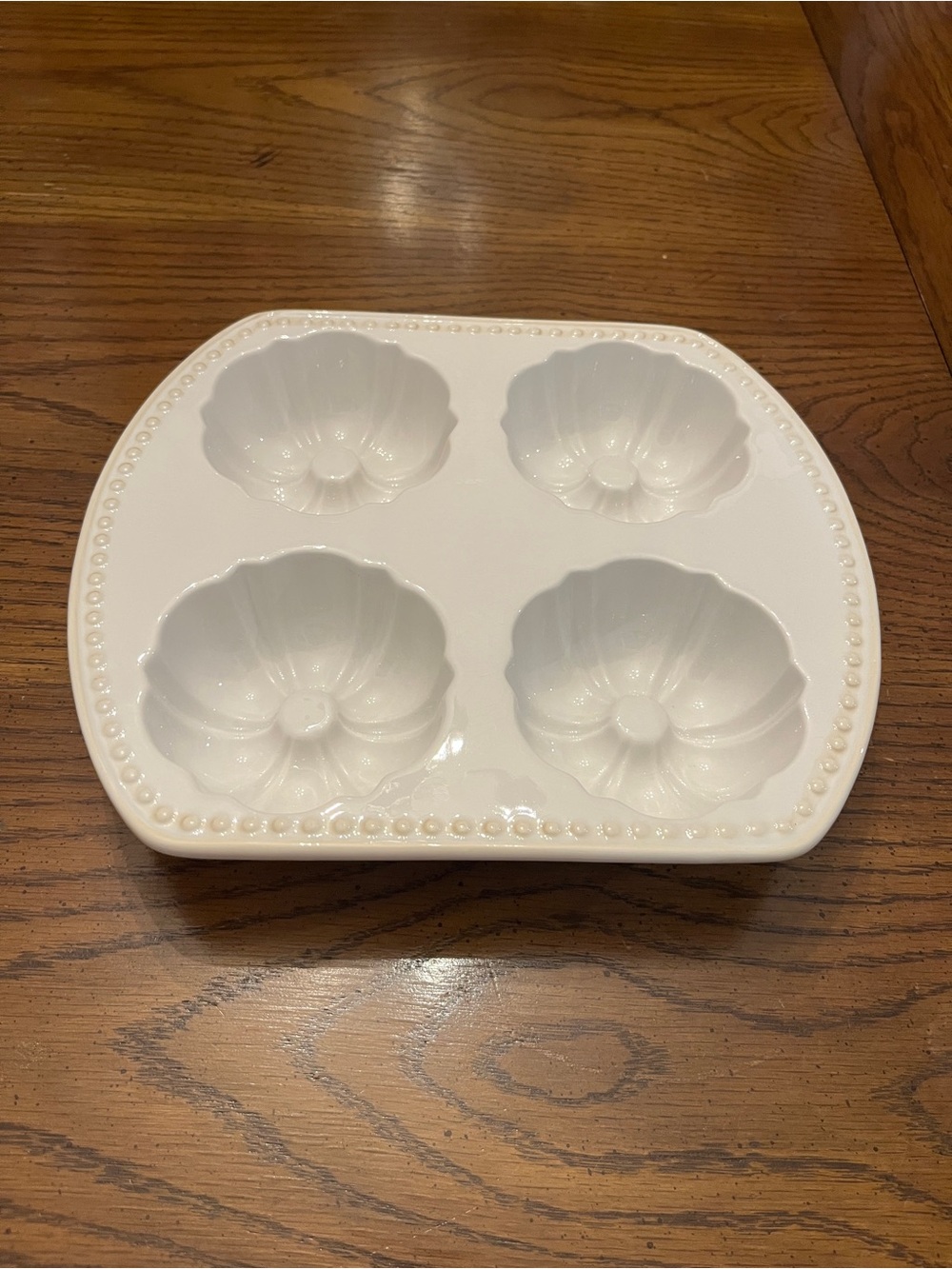 Princess House Pavilion White Mini Fluted Cake Pan